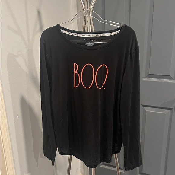 Rae Dunn Black Top with Orange 'BOO' - Picture 2 of 4